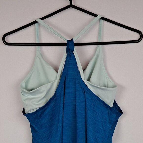 Ladies Active top NWOT - Picture 7 of 9